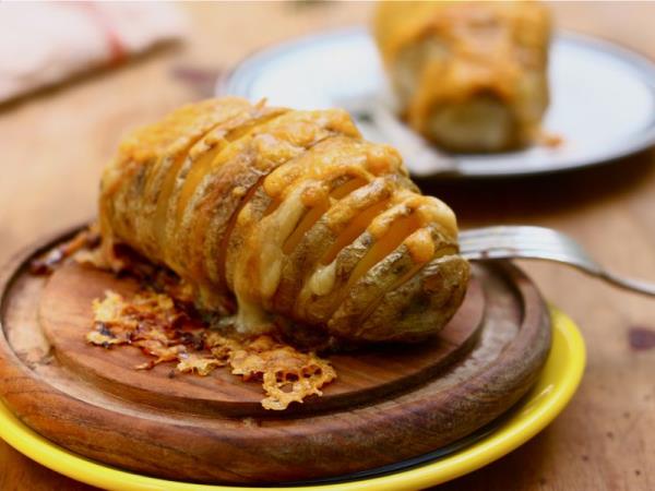 Kako speči krompir, da boste še sami presenečeni nad svojim mojstrstvom